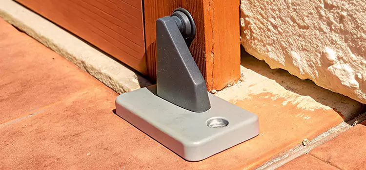 Aesthetic Door Stop Selection Kendall West