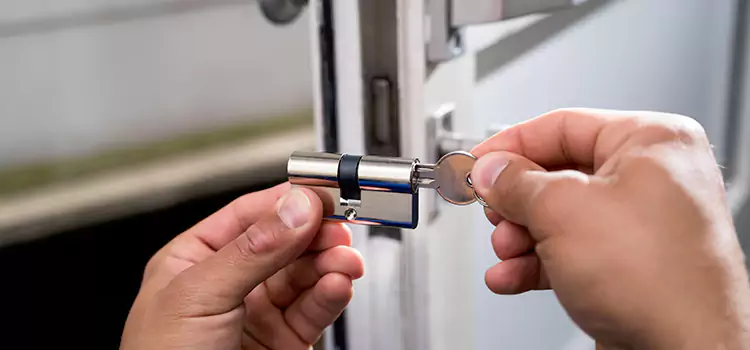 Lock Change Locksmiths Kendall West